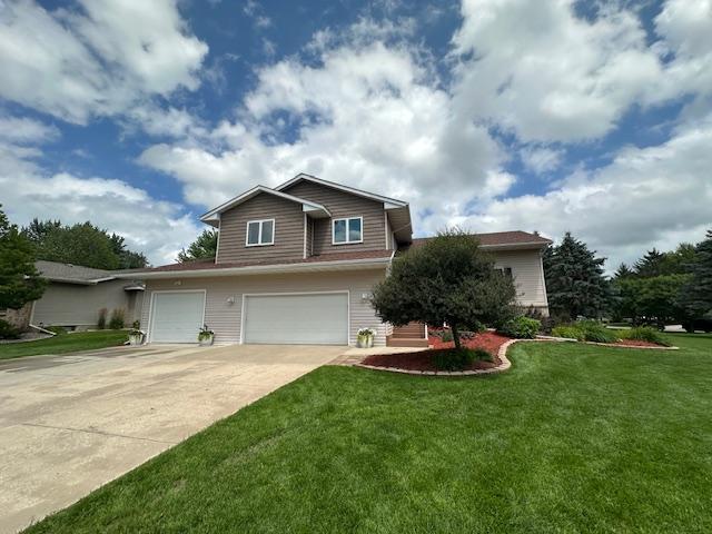 707 26th St SW, Austin, MN 55912 - photo 2