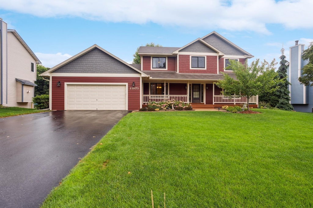 13973 Driftwood Ln, Apple Valley, MN 55124 - photo 1