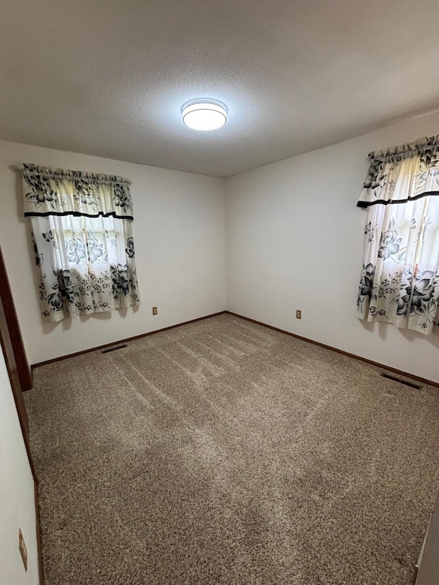 722 Kendall Ave S, Thief River Falls, MN 56701 - photo 14