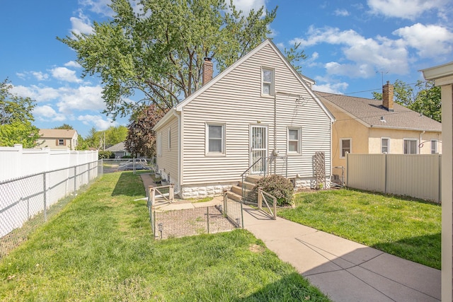 2028 3rd St E, Saint Paul, MN 55119 - photo 21