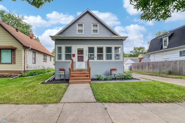 813 12th St N, Fargo, ND 58102 - photo 1