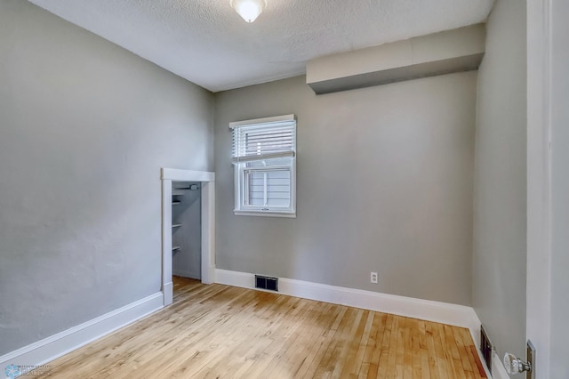 813 12th St N, Fargo, ND 58102 - photo 27