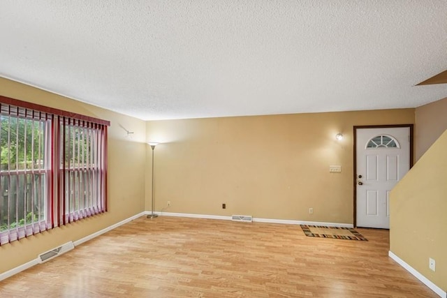 990 Omaban St, Saint Paul, MN 55106 - photo 5