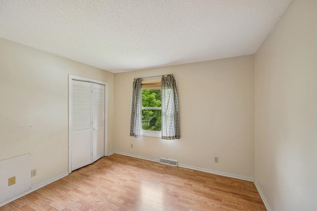 990 Omaban St, Saint Paul, MN 55106 - photo 20
