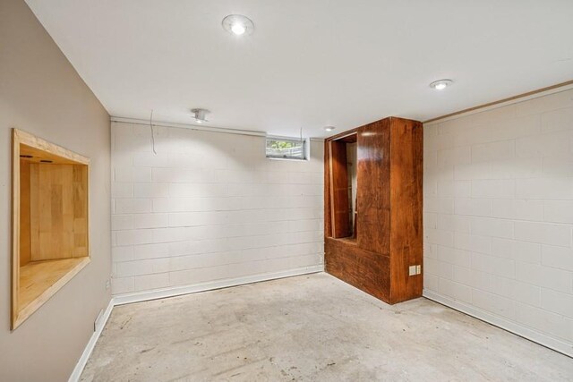 990 Omaban St, Saint Paul, MN 55106 - photo 23