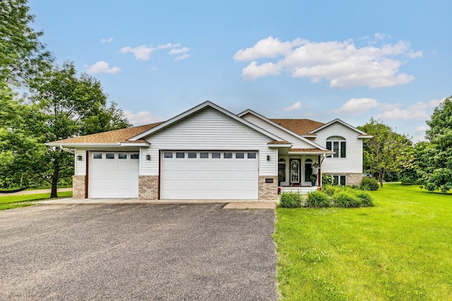 29084 Machmeier Ct, Lindstrom, MN 55045 - photo 1