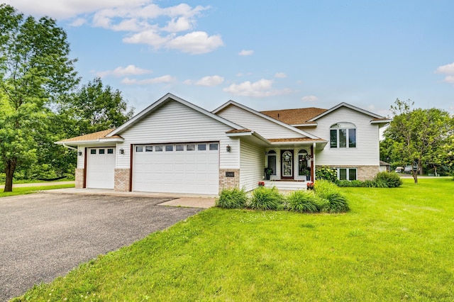 29084 Machmeier Ct, Lindstrom, MN 55045 - photo 2