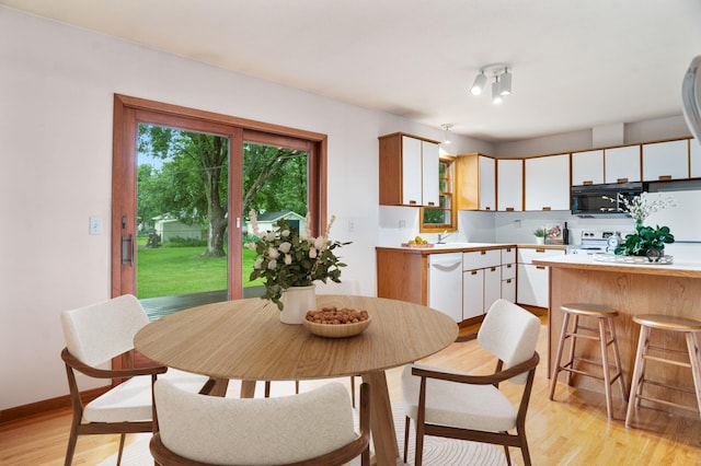 8341 Ewing Rd, Bloomington, MN 55431 - photo 5
