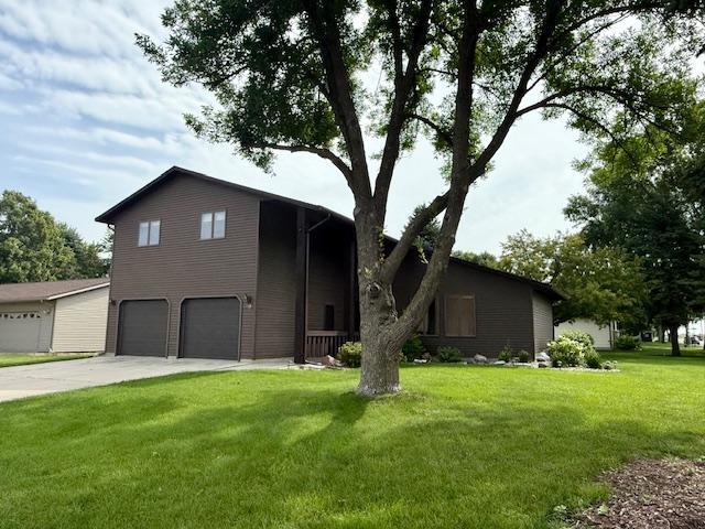 517 Sunrise Blvd, Redwood Falls, MN 56283 - photo 3