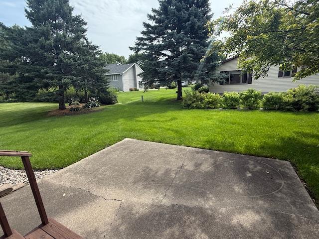 517 Sunrise Blvd, Redwood Falls, MN 56283 - photo 11