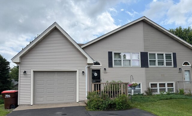 2851 Hillvale Ct, Oakdale, MN 55128 - photo 2