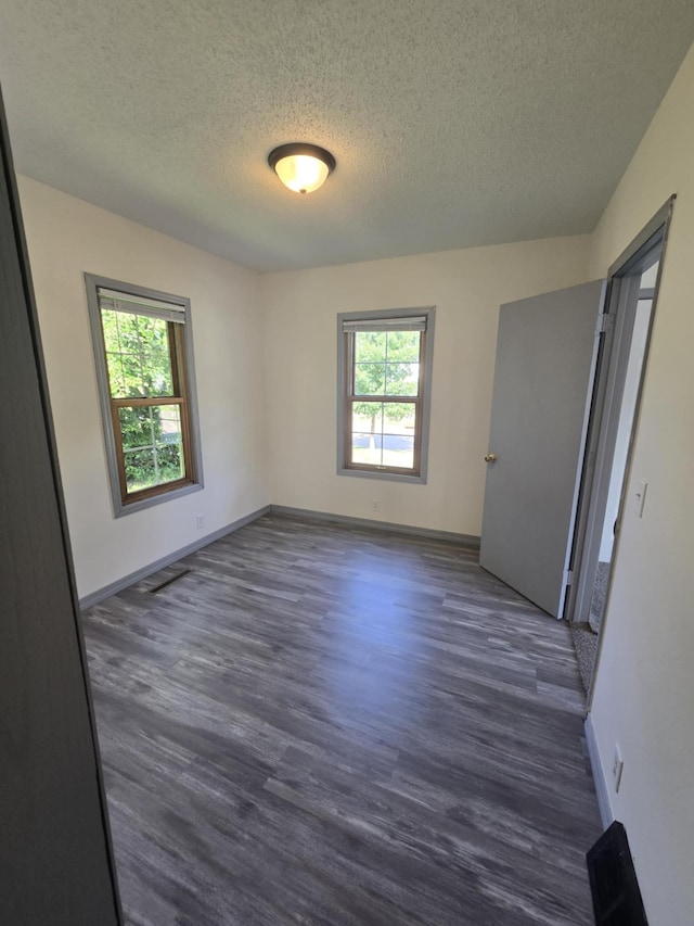 2726 4th St, Eau Claire, WI 54703 - photo 6