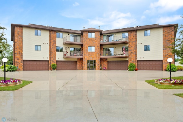 2705 35th Ave S Unit 301, Fargo, ND 58104 - photo 1