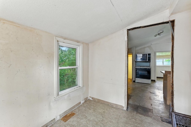 1587 Reaney Ave, Saint Paul, MN 55106 - photo 12