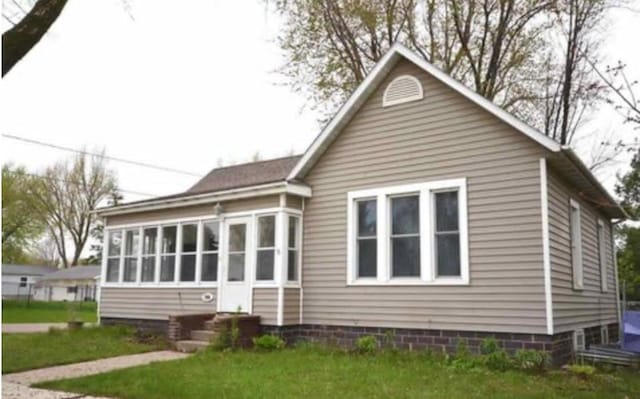 208 Park Ave NW, Elysian, MN 56028 - photo 1