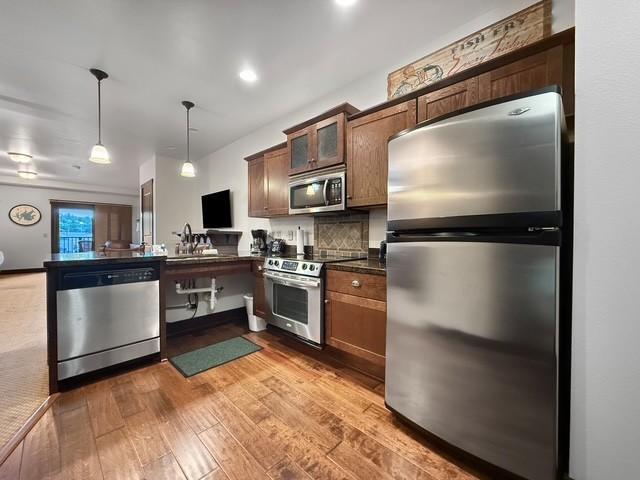 502 Cleveland Unit 2303, Walker, MN 56484 - photo 2