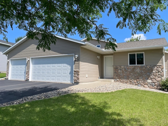 650 Texas Ave NW, Hutchinson, MN 55350 - photo 2