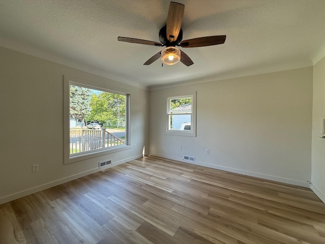 309 15th St N, Moorhead, MN 56560 - photo 3