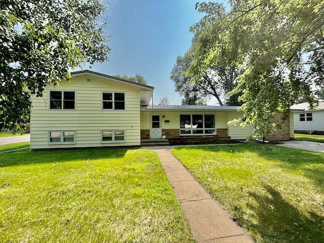 314 Sanford Rd, Benson, MN 56215 - photo 2