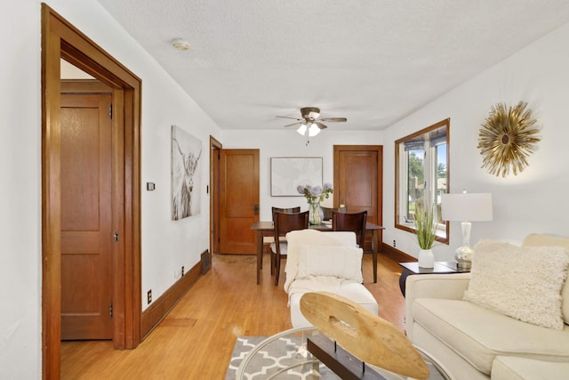 1043 Englewood Ave, Saint Paul, MN 55104 - photo 6