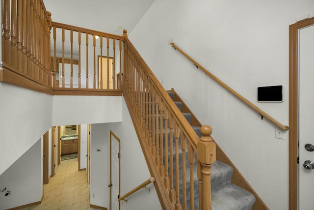 659 Goodview Ave N, Oakdale, MN 55128 - photo 3