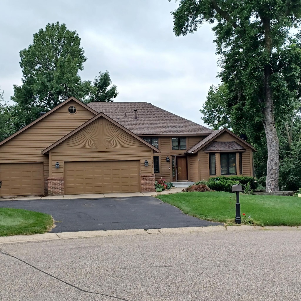 17384 Harding Ln, Lakeville, MN 55044 - photo 2