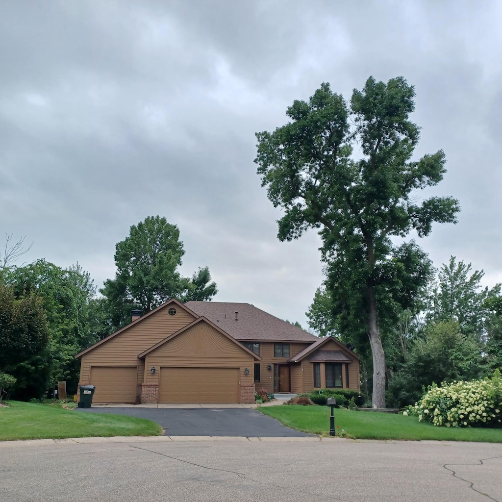 17384 Harding Ln, Lakeville, MN 55044 - photo 1
