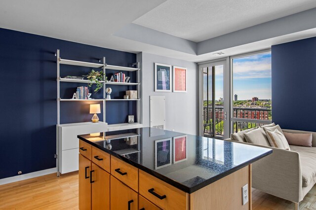 929 Portland Ave Unit 1010, Minneapolis, MN 55404 - photo 7