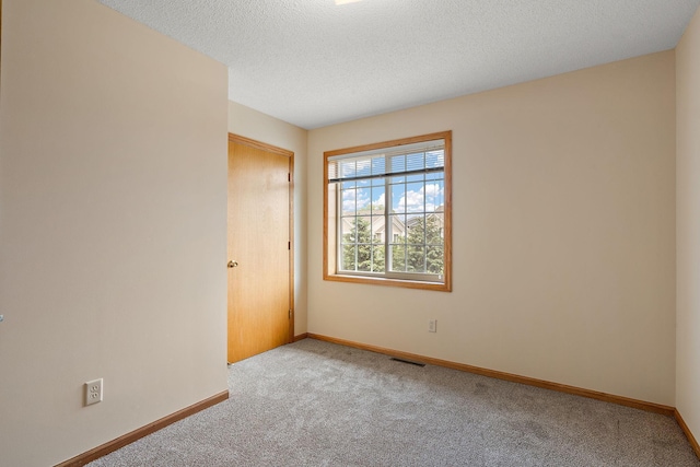 1613 County Road D E Unit L, Maplewood, MN 55109 - photo 12