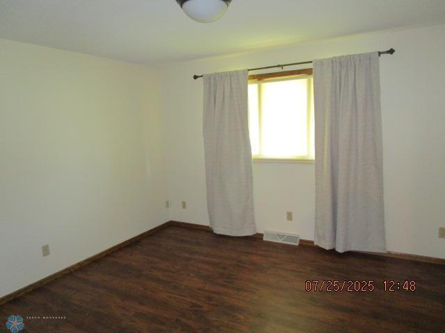 1029 Valley St, Wahpeton, ND 58075 - photo 14