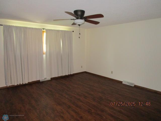 1029 Valley St, Wahpeton, ND 58075 - photo 16