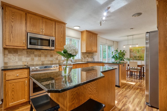 4620 Orchid Ln N, Plymouth, MN 55446 - photo 7