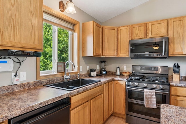 37922 Harvester Ave, North Branch, MN 55056 - photo 12