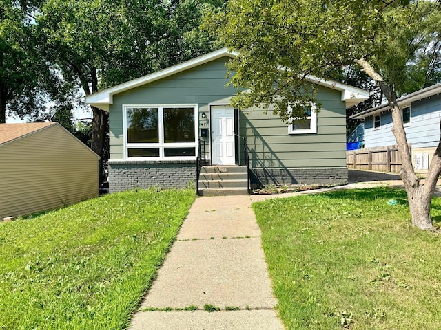 1477 6th St E, Saint Paul, MN 55106 - photo 1