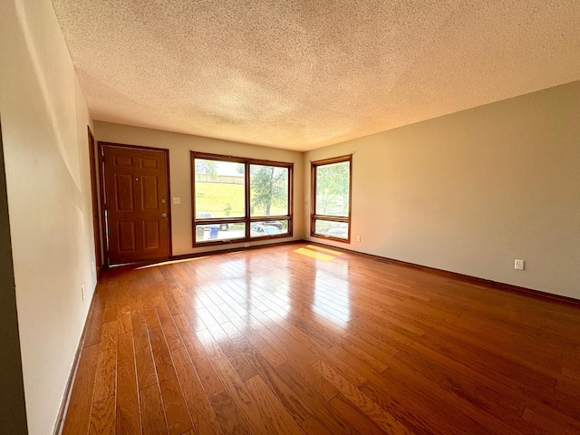 1477 6th St E, Saint Paul, MN 55106 - photo 6
