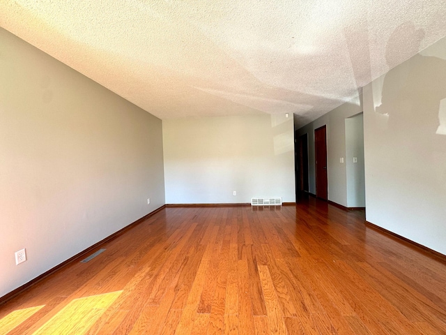 1477 6th St E, Saint Paul, MN 55106 - photo 8