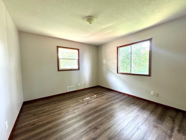 1477 6th St E, Saint Paul, MN 55106 - photo 18