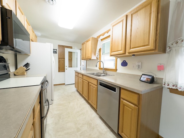 525 Maple Ln, Moorhead, MN 56560 - photo 5
