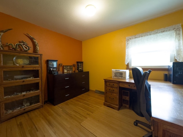 525 Maple Ln, Moorhead, MN 56560 - photo 7