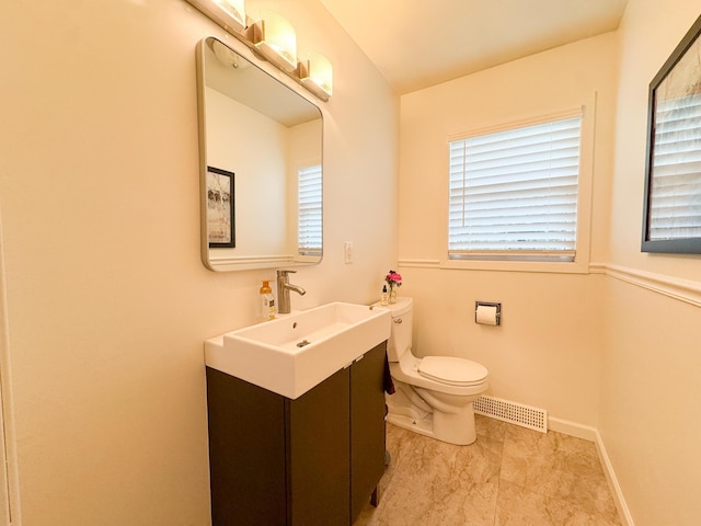526 Bancroft Ave, Fergus Falls, MN 56537 - photo 16