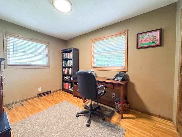 526 Bancroft Ave, Fergus Falls, MN 56537 - photo 20
