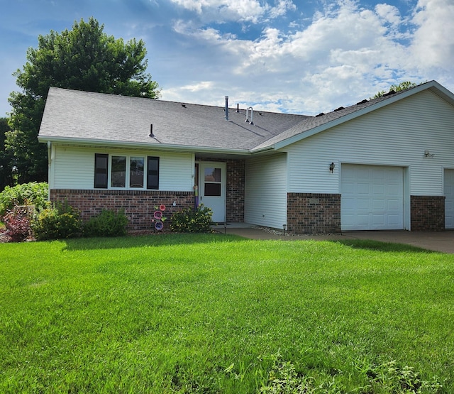 2608 10th St SW, Willmar, MN 56201 - photo 1