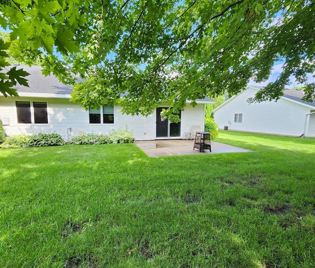 2608 10th St SW, Willmar, MN 56201 - photo 3