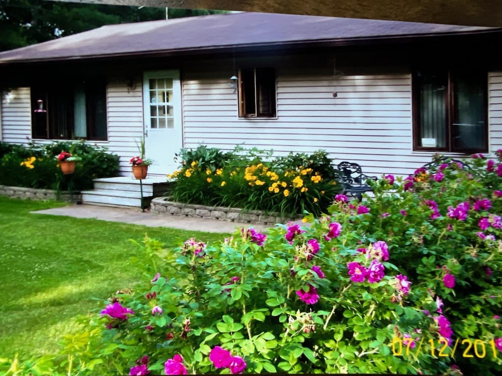 4821 Lazy Pine Rd, Moose Lake, MN 55767 - photo 1