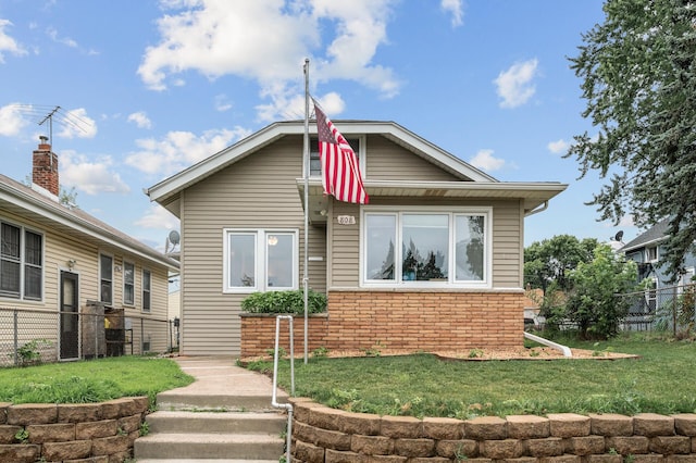 808 Hyacinth Ave E, Saint Paul, MN 55106 - photo 1