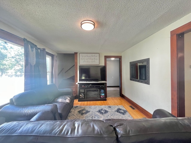 611 16th St SW, Willmar, MN 56201 - photo 7