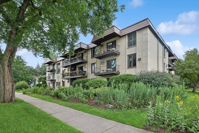 2809 Minnehaha Pkwy Unit 105, Minneapolis, MN 55417 - photo 1