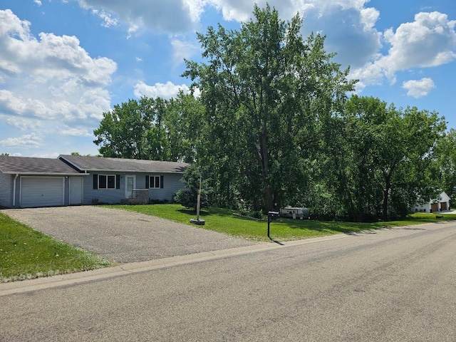 200 10th Ave SE, Pelican Rapids, MN 56572 - photo 1