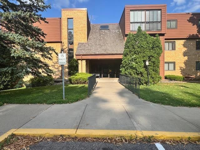 1011 41st Ave NE Unit 222, Columbia Heights, MN 55421 - photo 1