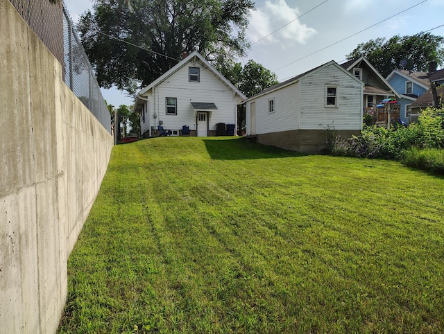613 Vernon Ave, Fergus Falls, MN 56537 - photo 5
